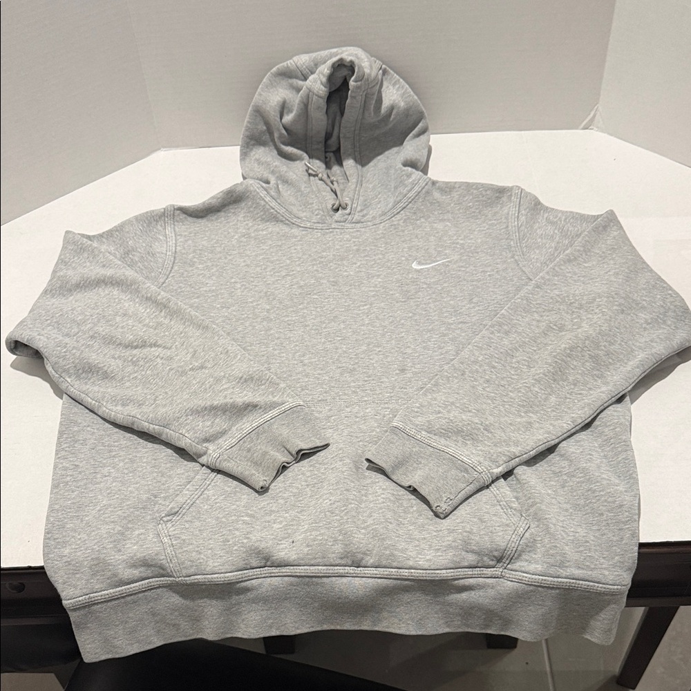 Nike Men's Light Gray Hoodie